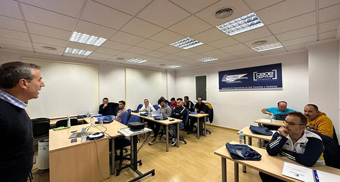 La patronal conquense informa de la subvención a autónomos para que asistan a formación sobre riesgos laborales