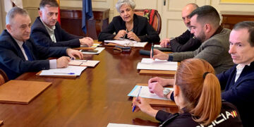 La subdelegada del Gobierno en Cuenca preside la reunión del Grupo Provincial de Trabajo para la colaboración entre las Fuerzas y Cuerpos de Seguridad del Estado y la Inspección de Trabajo