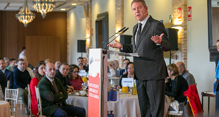 Page anuncia cerca de 14 millones de euros para talleres de empleo y que un millón de esta partida se reserva para los municipios afectados por la DANA 1 Page anuncia cerca de 14 millones de euros para talleres de empleo y que un millón de esta partida se reserva para los municipios afectados por la DANA