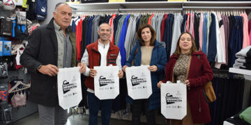 Prosigue el reparto de bolsas para potenciar el comercio de proximidad en Tarancón