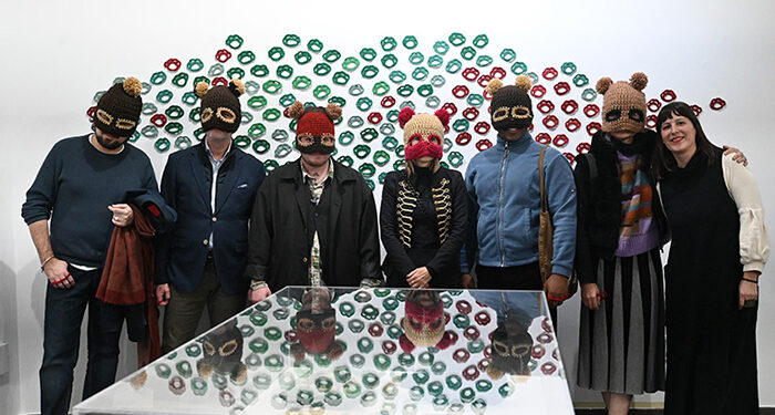 “Tejido conectivo”, un repaso por los últimos 20 años de la trayectoria artística de Isis Saz