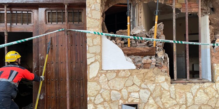 Un equipo de Bomberos del Ayuntamiento de Cuenca se desplaza a Mira para colaborar en las tareas de apoyo