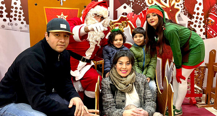 El Mirador se llena de ilusión en el primer día de la visita de Papá Noel a los niños y niñas de Cuenca