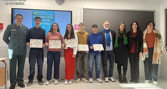 Alumnos del IESO “Harévolar” de Alovera clasificados para la final de la “VI Ciberliga” de la Guardia Civil 1 Alumnos del IESO “Harévolar” de Alovera clasificados para la final de la “VI Ciberliga” de la Guardia Civil