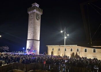 Celebración de las Preúvas esta tarde con un tributo a Mecano y las tradicionales campanadas en Mangana Celebración de las Preúvas esta tarde con un tributo a Mecano y las tradicionales campanadas en Mangana