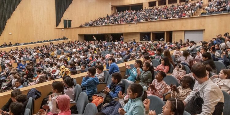 Cerca de dos mil escolares de Guadalajara aprenden a reciclar con dos conciertos pedagógicos en el Buero Vallejo 1 Cerca de dos mil escolares de Guadalajara aprenden a reciclar con dos conciertos pedagógicos en el Buero Vallejo
