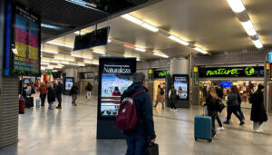 Cuenca se ha promocionado en las estaciones de AVE de Madrid y Barcelona durante dos semanas con un spot en 39 mupis