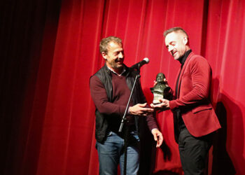 David López Sandoval recoge emocionado el Premio de Teatro Ciudad de Guadalajara ‘Antonio Buero Vallejo’ por su obra ‘Aquiles’