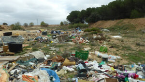 Ecologistas en Acción denuncia pasividad y complicidad del Ayuntamiento de San Clemente con los vertederos ilegales