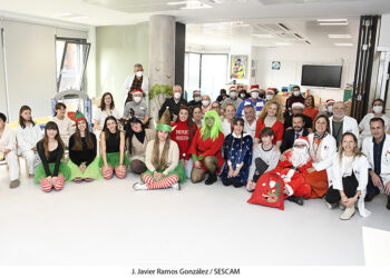 El Aula Hospitalaria ‘La Pecera’ del Hospital de Guadalajara ha acogido su tradicional Festival Navideño con teatro, música y magia para los peques ingresados 1 El Aula Hospitalaria ‘La Pecera’ del Hospital de Guadalajara ha acogido su tradicional Festival Navideño con teatro, música y magia para los peques ingresados