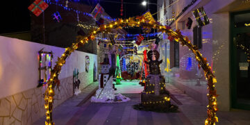 El Herrumblar da la bienvenida a la Navidad con un emotivo encendido de luces