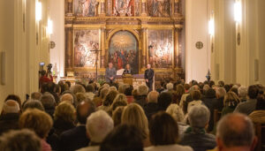 El padre Ángel pregona la Navidad en Guadalajara con un mensaje “de amor y diálogo entre todos los hombres”