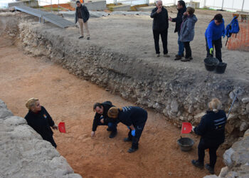 El taller Recual de Noheda culmina una excavación de 70 m2 y dos metros de profundidad con hallazgos importantes