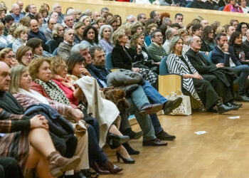 Guadalajara se vuelca con el concierto solidario de Manos Unidas celebrado en el Teatro Buero Vallejo 10 Guadalajara se vuelca con el concierto solidario de Manos Unidas celebrado en el Teatro Buero Vallejo