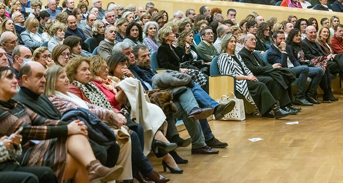 Guadalajara se vuelca con el concierto solidario de Manos Unidas celebrado en el Teatro Buero Vallejo 1 Guadalajara se vuelca con el concierto solidario de Manos Unidas celebrado en el Teatro Buero Vallejo