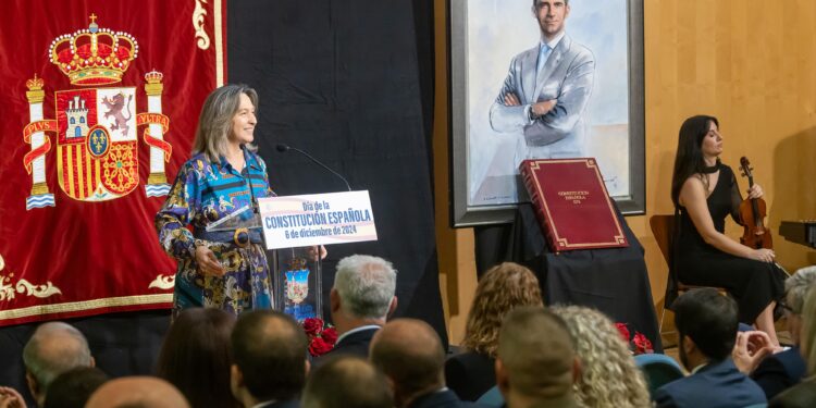 Guarinos reafirma su compromiso personal y moral con la Constitución “el gran pacto nacional de convivencia entre los españoles” 1 Guarinos reafirma su compromiso personal y moral con la Constitución “el gran pacto nacional de convivencia entre los españoles”