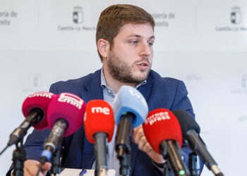 Hernando celebra «enormemente» la sentencia del Supremo sobre el tren convencional de Cuenca y anuncia que se retoma el Plan X Cuenca Hernando celebra «enormemente» la sentencia del Supremo sobre el tren convencional de Cuenca y anuncia que se retoma el Plan X Cuenca