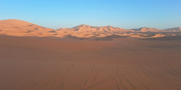 Dos conquenses en el Sáhara. Tercera etapa Tuareg: dunas, oasis de Oubira y lago Yasmina