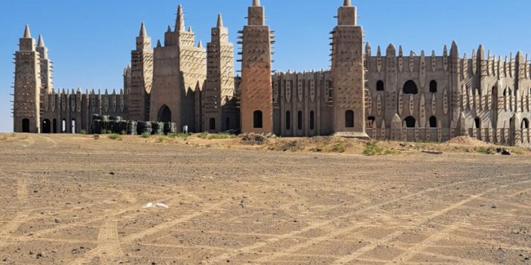 Dos conquenses en el Sáhara. Cuarta etapa Tuareg. Dunas y el mercado de Rissani