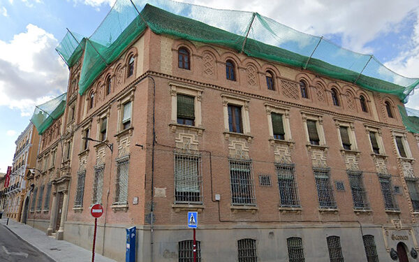Izquierda Unida Guadalajara cuestiona la compra del edificio de Correos con la venta de parcelas