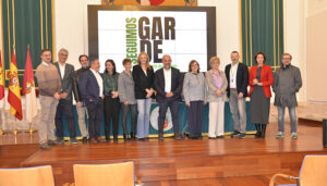 Julián Garde recibe con satisfacción los resultados y la participación en las elecciones que lo revalidan como rector de la UCLM