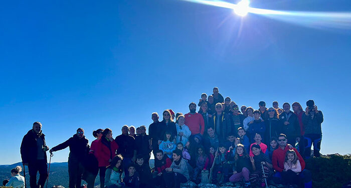 La Asociación de Montaña Dolomía subirá su Belén de piedra a la Mogorrita este sábado 21 de diciembre 1 La Asociación de Montaña Dolomía subirá su Belén de piedra a la Mogorrita este sábado 21 de diciembre
