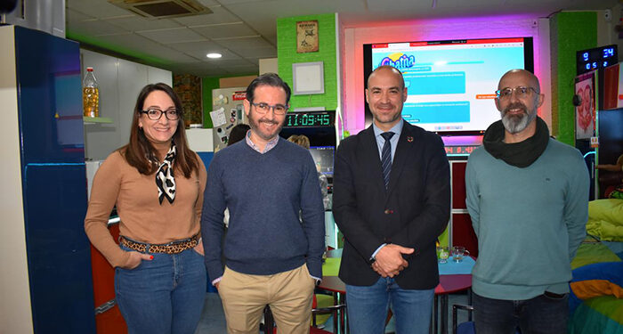 La Junta y Porraltwinware colaboran en un proyecto de innovación que permitirá ayudar al alumnado de Formación Profesional en el itinerario formativo 1 La Junta y Porraltwinware colaboran en un proyecto de innovación que permitirá ayudar al alumnado de Formación Profesional en el itinerario formativo