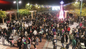 La Navidad se enciende en Cabanillas con un reconocimiento al trabajo público
