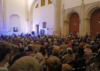 La orquesta de acordeones Ciudad de Cuenca deslumbra en una noche inolvidable