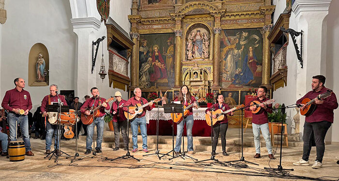 La ronda “Raíces” de Chiloeches gana la XXXIV edición del Certamen de Rondas Navideñas de Torija 1 La ronda “Raíces” de Chiloeches gana la XXXIV edición del Certamen de Rondas Navideñas de Torija