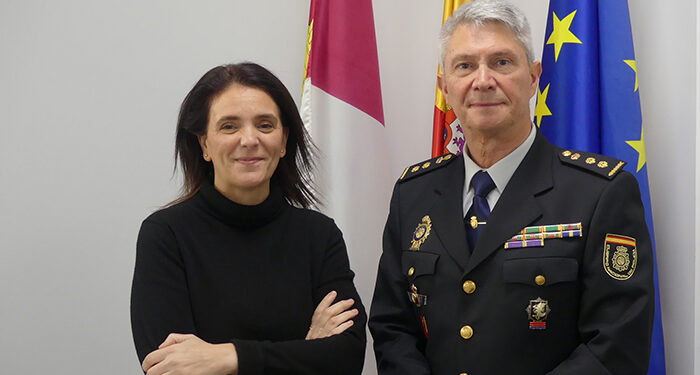 La subdelegada del Gobierno recibe al comisario Díaz Campos, nuevo jefe de la Policía Nacional en la provincia de Guadalajara