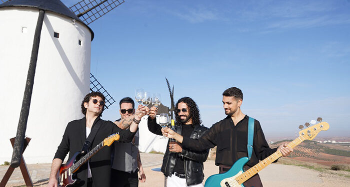 Los vinos DO La Mancha lanzan ‘El regalo’, la canción ganadora del II Concurso vino y música edición Navidad 1 Los vinos DO La Mancha lanzan ‘El regalo’, la canción ganadora del II Concurso vino y música edición Navidad