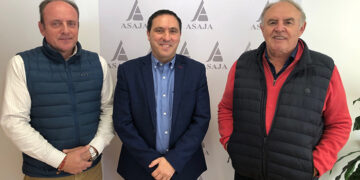 Martínez Chana anima a los conquenses a consumir productos de calidad de la provincia de Cuenca durante estas fiestas