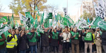 Masiva manifestación con más de 35.000 funcionarios en defensa de Muface