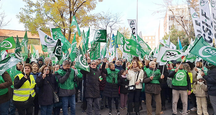 Masiva manifestación con más de 35.000 funcionarios en defensa de Muface