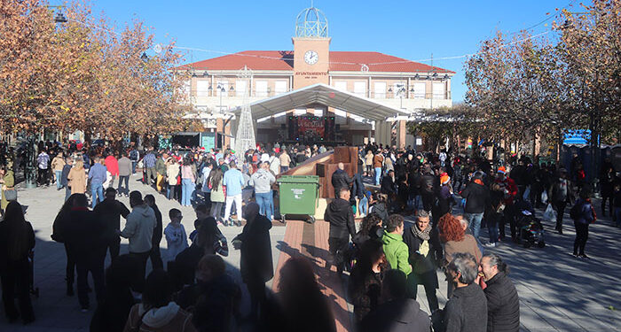 Multitudinario tardeo de Nochebuena 2024 en Cabanillas
