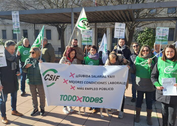 Nueva movilización de CSIF en defensa de Muface en Cuenca para exigir un nuevo acuerdo salarial y contra el deterioro de los servicios públicos de la región Nueva movilización de CSIF en defensa de Muface en Cuenca para exigir un nuevo acuerdo salarial y contra el deterioro de los servicios públicos de la región