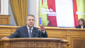 Page aboga por extender el concepto de igualdad de la Constitución Española para todos los españoles, “vivan donde vivan”