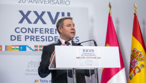 Page plantea un borrador de la reforma de financiación en un plazo de tres meses e insiste en que no puede haber más cupos ni singularidades