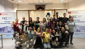 Títeres, música y mensaje las representaciones teatrales de la Facultad de Educación de Cuenca llegan a las aulas de educación infantil y primaria