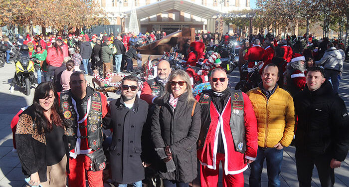 Una espectacular Papanoelada Motera pasó por Cabanillas en su cuarta edición 1 Una espectacular Papanoelada Motera pasó por Cabanillas en su cuarta edición