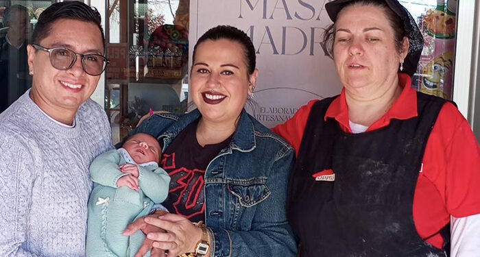 AFEPAN vuelve a otorgar pan al primer nacido del año en la provincia de Cuenca 1 AFEPAN vuelve a otorgar pan al primer nacido del año en la provincia de Cuenca