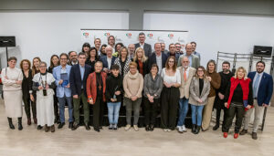 Ana Guarinos entrega el premio ‘Libertad de Expresión’ a Nuria Fernández y muestra su rechazo a la censura