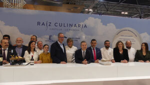 CEOE-Cepyme Cuenca y Agrupación de Hostelería vuelven a FITUR para respaldar al sector turístico