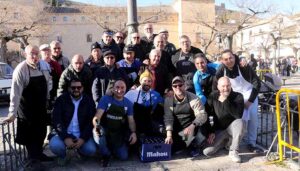 Cerca de 1.200 raciones de migas y gachas en la Plaza de la Hora de Pastrana para celebrar San Sebastián y San Antón