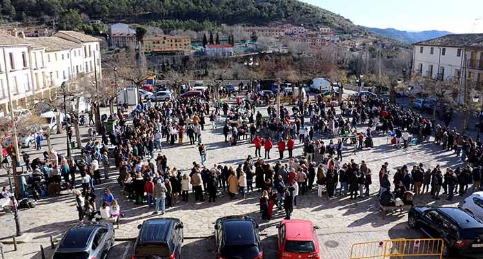 Cerca de 1.200 raciones de migas y gachas en la Plaza de la Hora de Pastrana para celebrar San Sebastián y San Antón 1 Cerca de 1.200 raciones de migas y gachas en la Plaza de la Hora de Pastrana para celebrar San Sebastián y San Antón