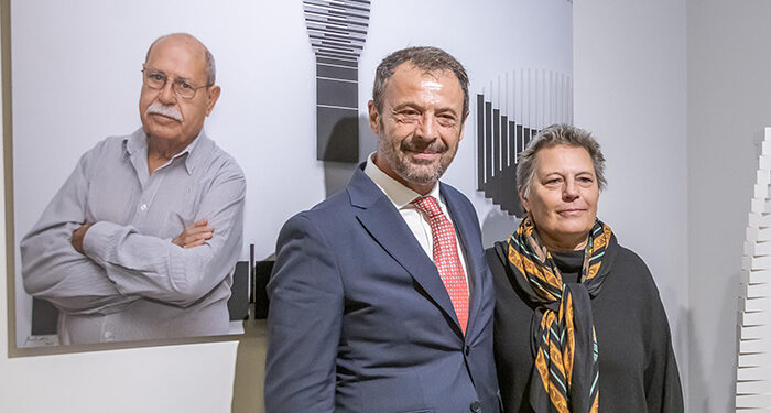 El Ayuntamiento de Guadalajara firma el convenio para asegurar y ampliar la obra de Francisco Sobrino en su museo