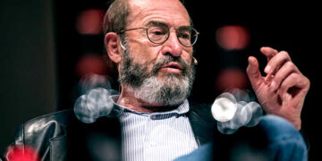 El Festival de las Casas Ahorcadas rendirá homenaje a Juan Madrid, padre de la novela negra española