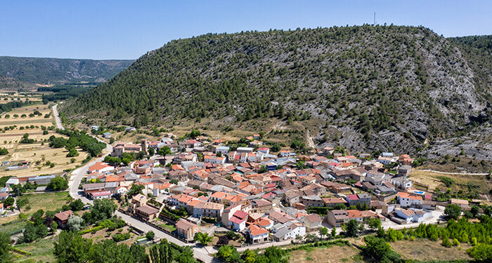 El Recuenco apuesta por atraer familias y emprendedores con viviendas asequible