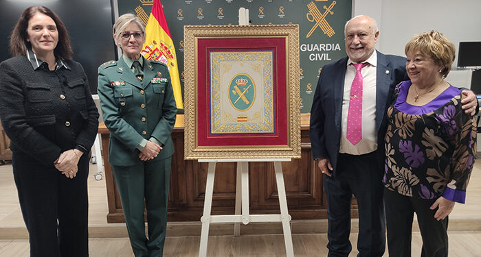 El pintor Ricardo Sánchez-Pardo Roldán entrega un cuadro a la Comandancia de la Guardia Civil de Guadalajara 1 El pintor Ricardo Sánchez-Pardo Roldán entrega un cuadro a la Comandancia de la Guardia Civil de Guadalajara